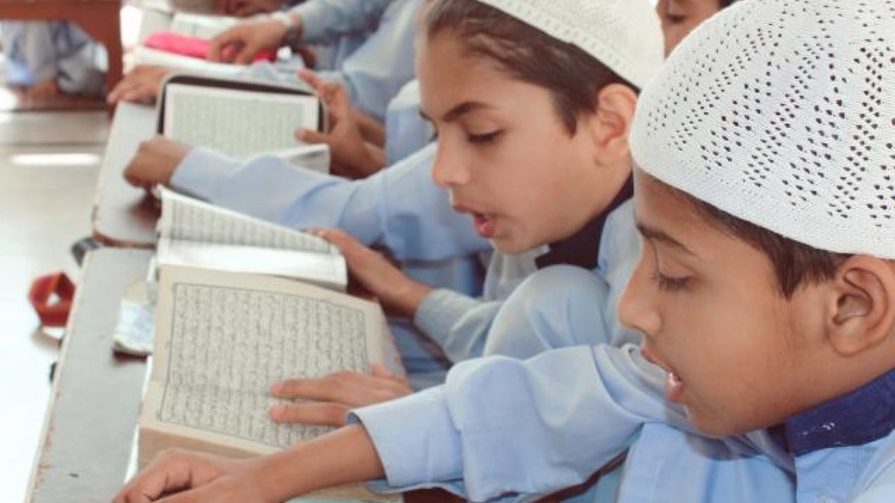 5 Ways How To Teach Children To Love Reading The Quran - AZislam.com